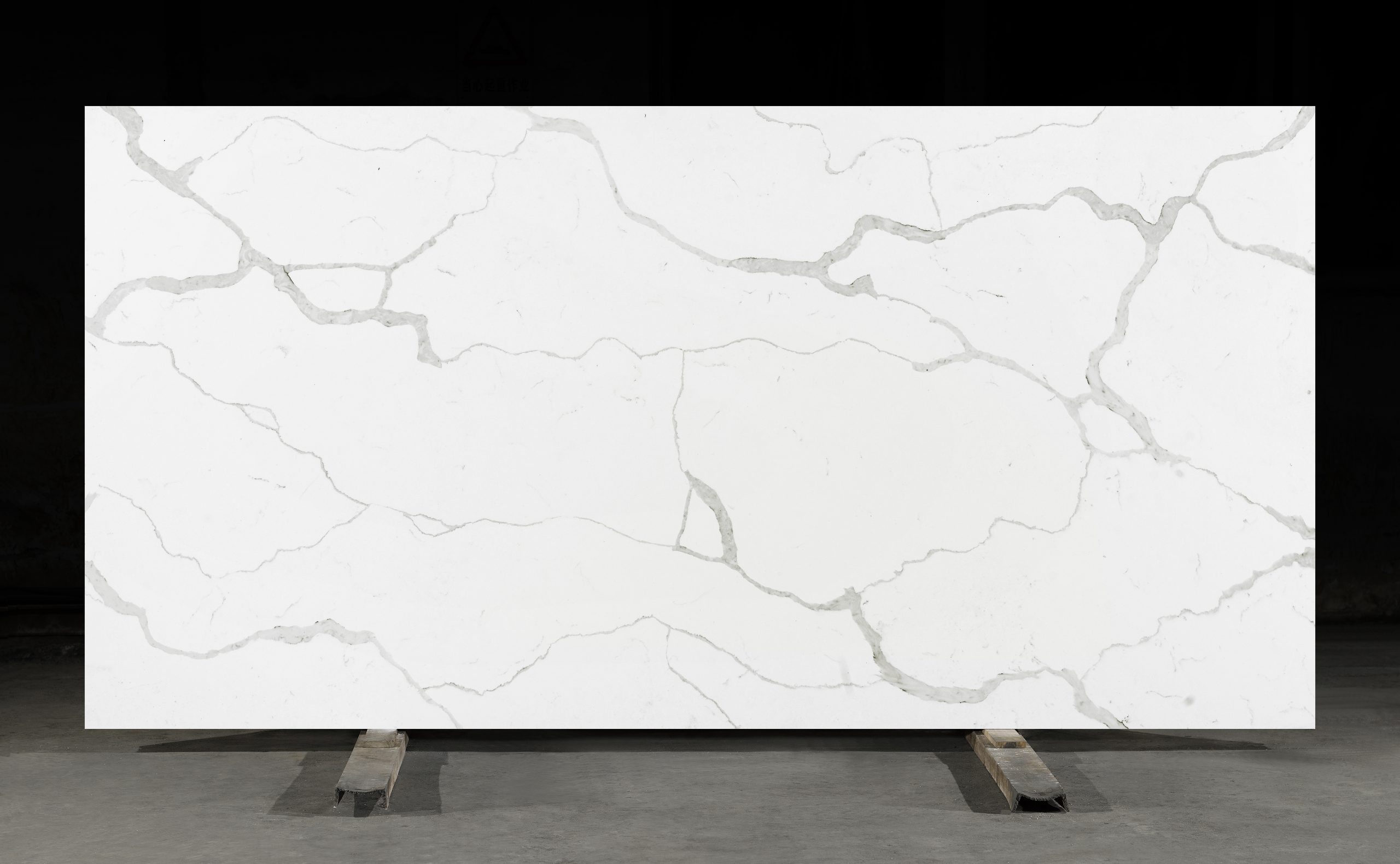 Quartz Stone M01 Calacatta - Image 2