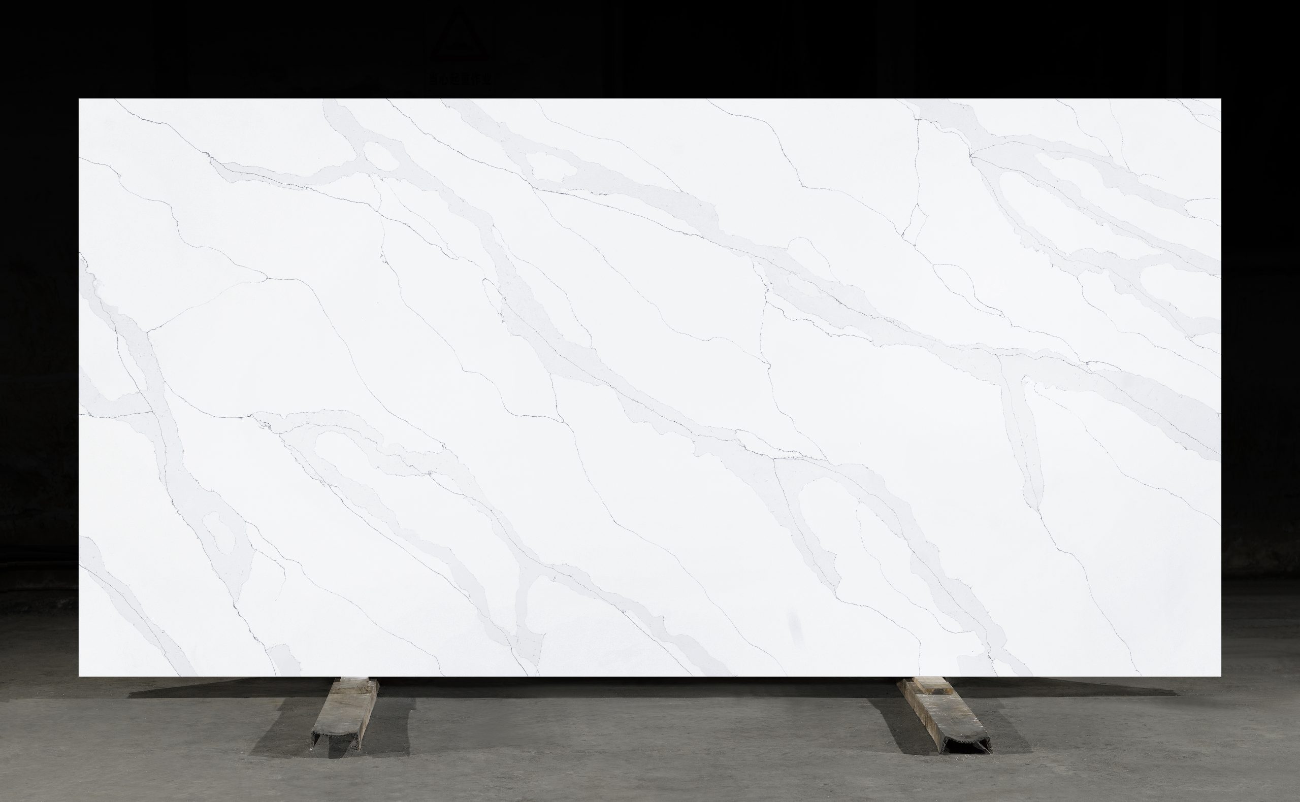 Quartz Stone M113 Calacatta Gris - Image 2