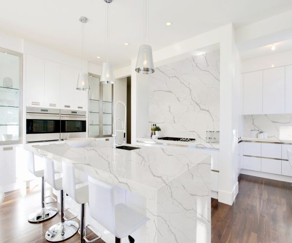 Quartz Stone M51 Calacatta Rio