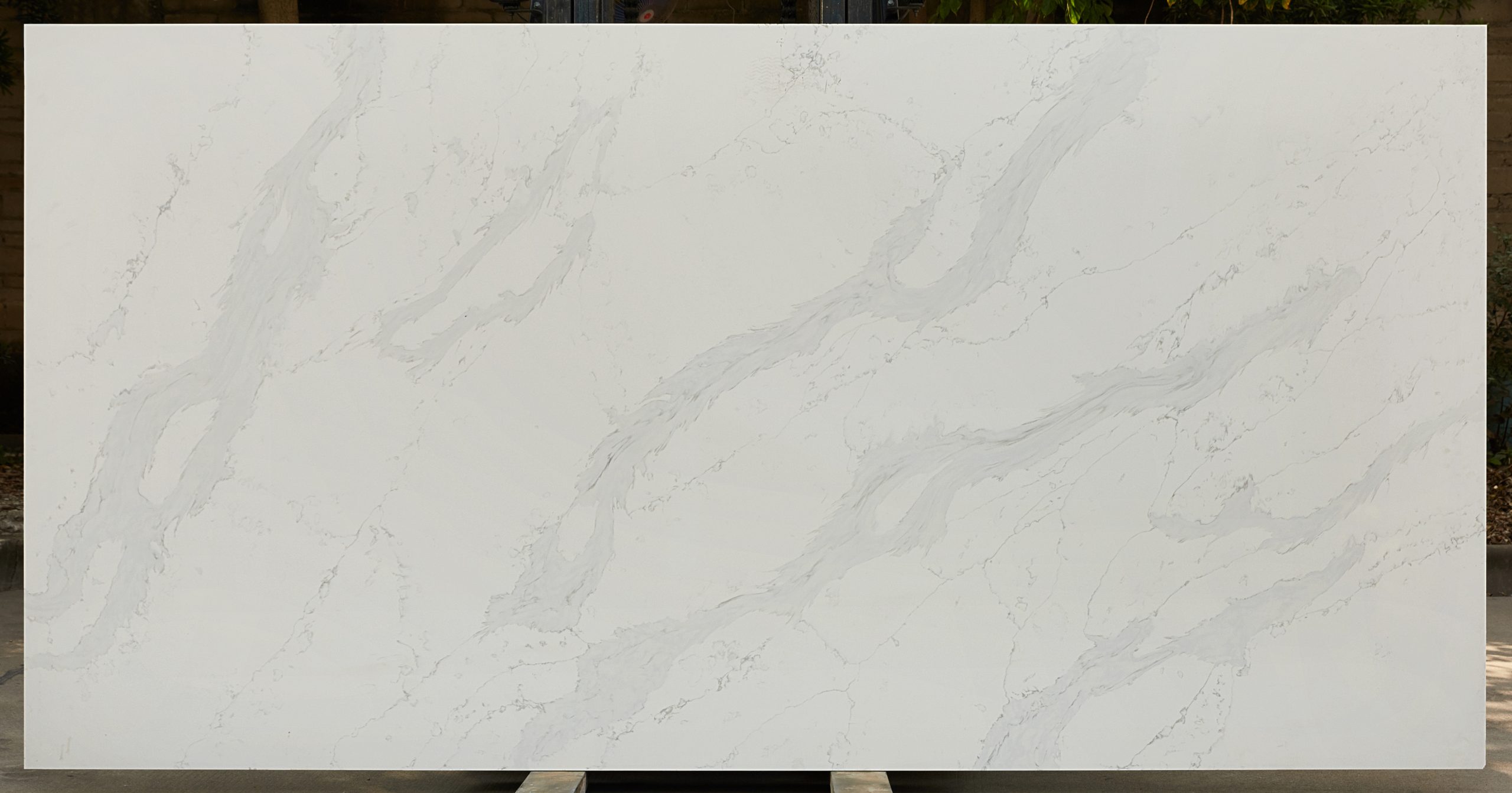 Quartz Stone M67 Calacatta Unique - Image 3